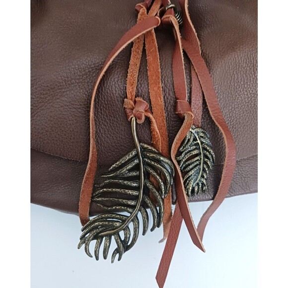 Lucky Brand Flap Hobo Brown Leather Hollywood & Vine Brass Feather Bag Charms - Picture 3 of 10
